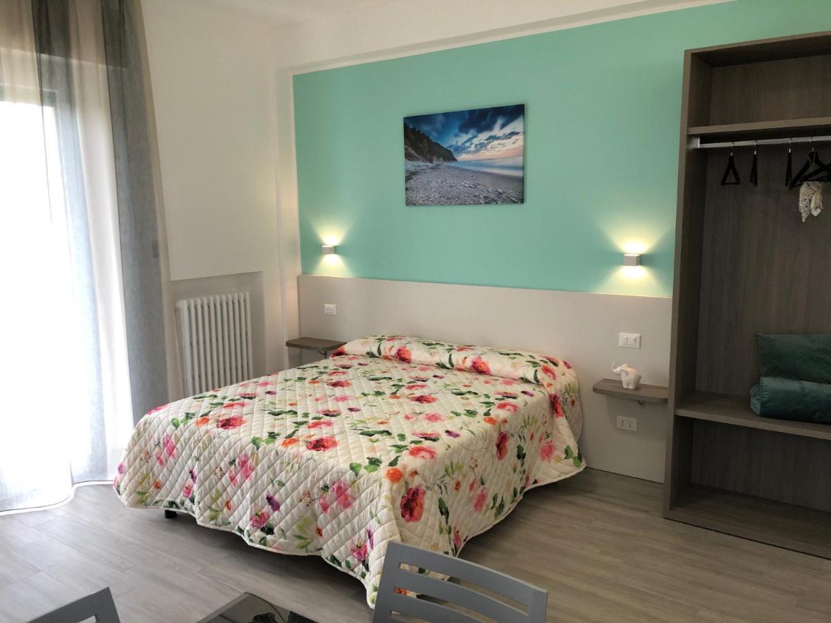 Nel Conero Affittacamere Numana Bagian luar foto