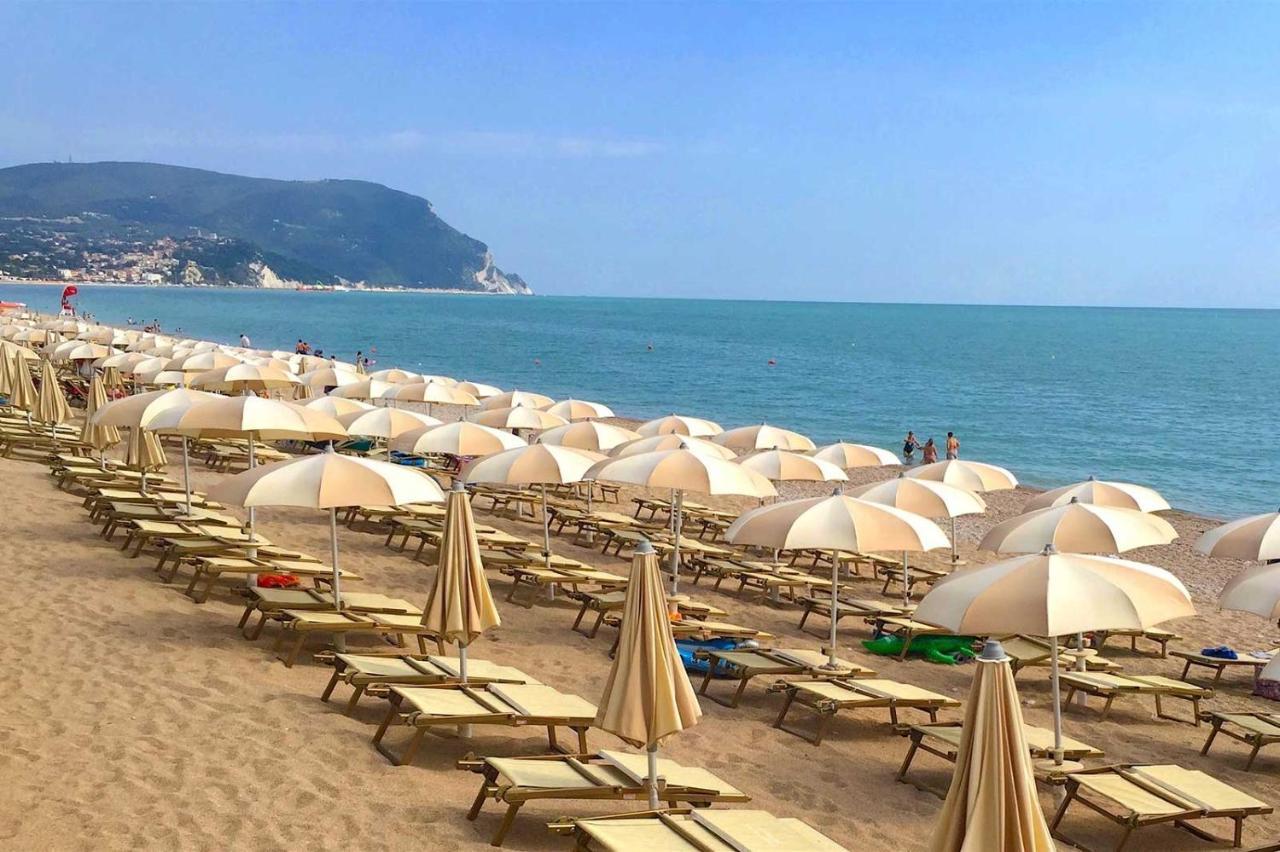 Nel Conero Affittacamere Numana Bagian luar foto