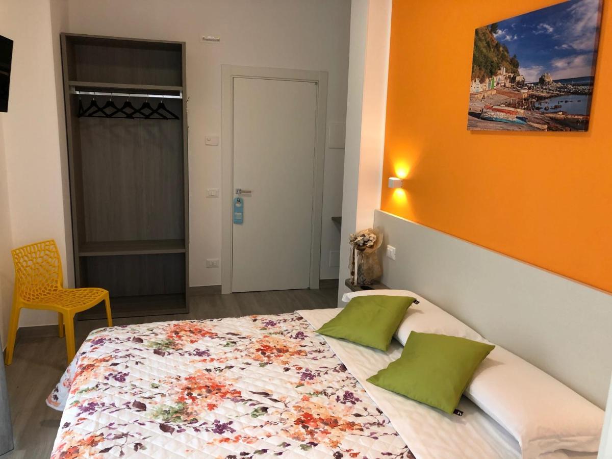 Nel Conero Affittacamere Numana Bagian luar foto